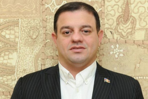 Ata Abdullayev məhkəmədə rüşvət tələb etdiyi şəxslərlə üz-üzə gəldi